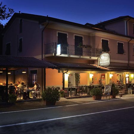 Antica Locanda Luigina Mattarana Exterior photo