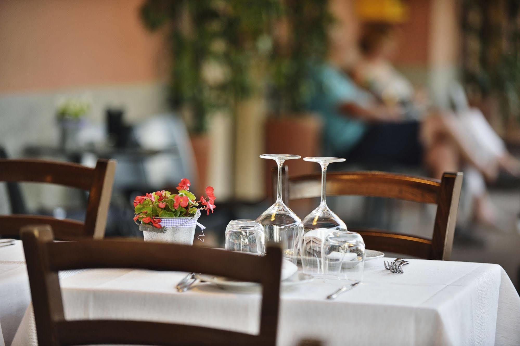 Antica Locanda Luigina Mattarana Exterior photo