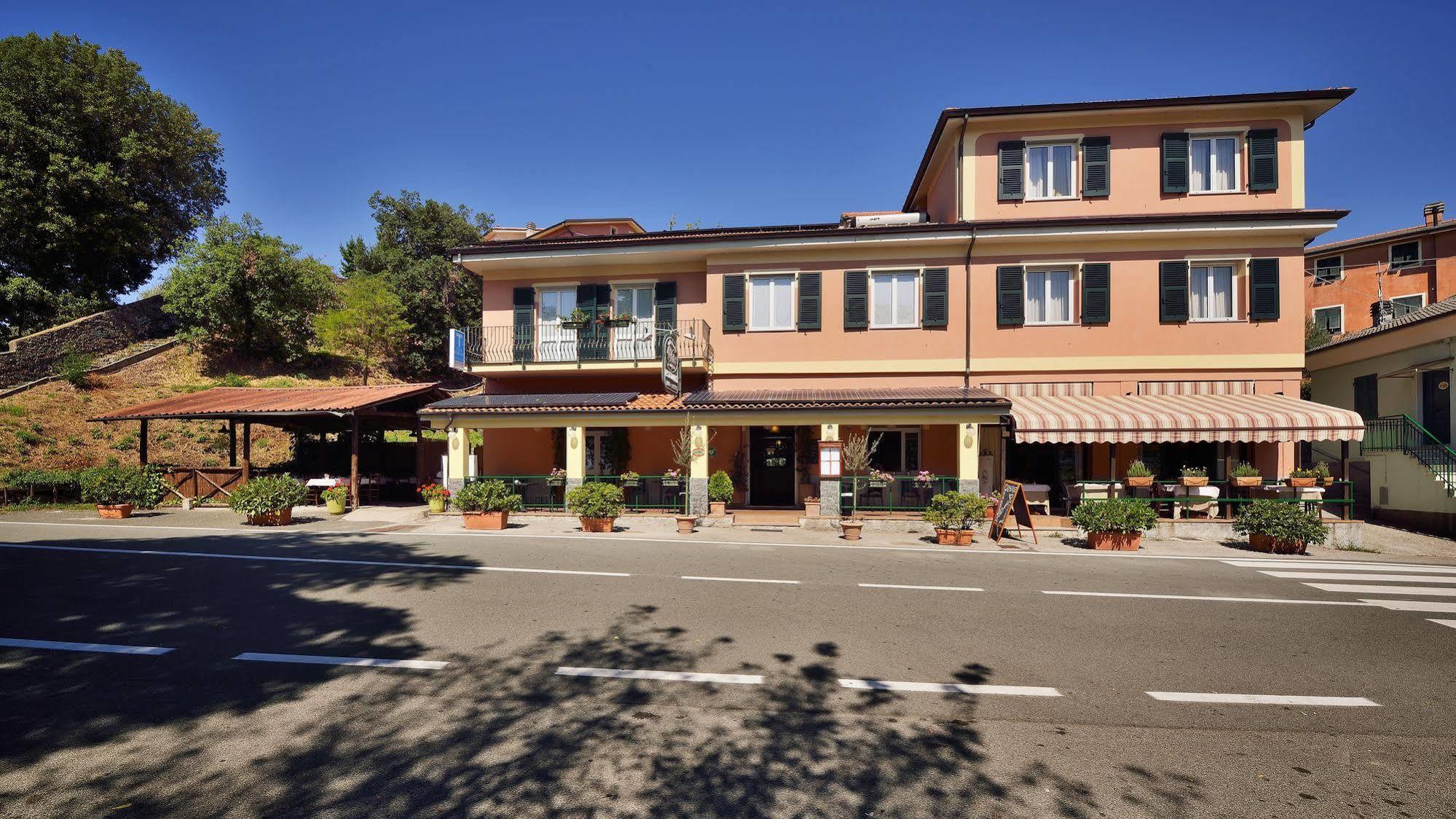 Antica Locanda Luigina Mattarana Exterior photo